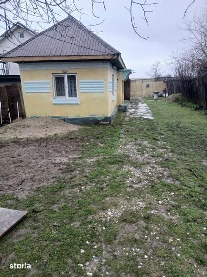 Casă cu 3 camere cu Teren 544 Mp în Robănești