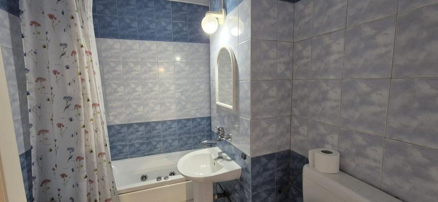 De inchiriat ap. 3 camere - str. Muncii - 6