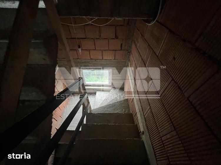 Casă cu 6 camere cu Teren 821 Mp în Dornești