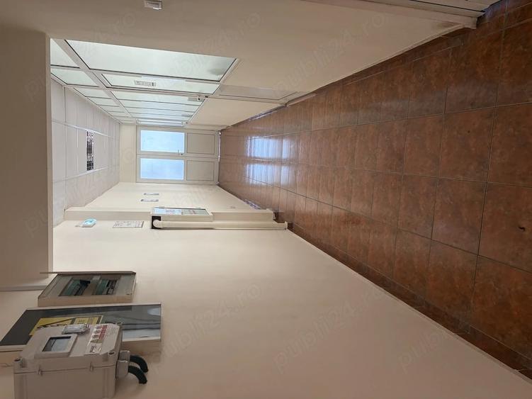 Spațiu comercial, de 34 mp, în Central
