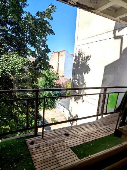 Apartament cu 4 camere decomandat, mobilat în Odobescu
