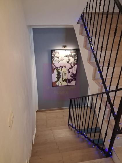 Duplex cu 4 camere cu Canalizare în Nord