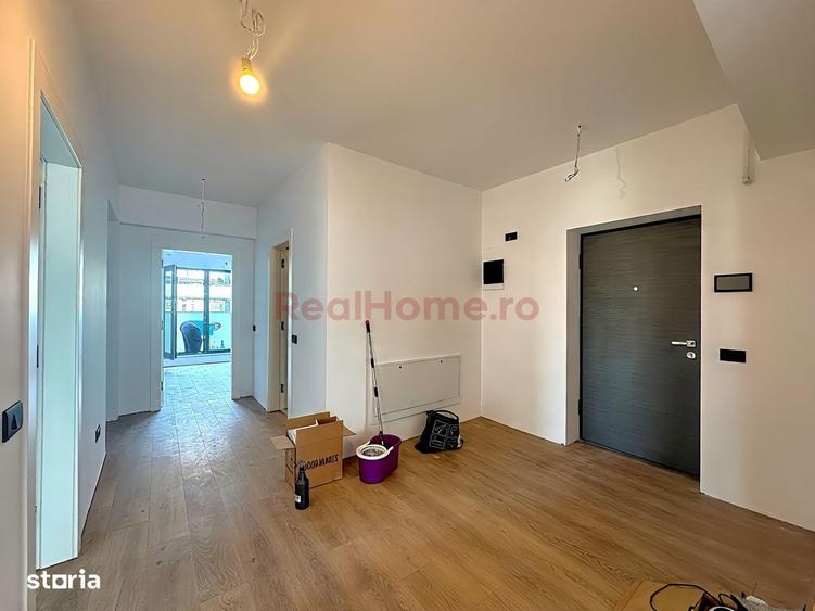 Apartament cu 4 camere decomandat în Theodor Pallady