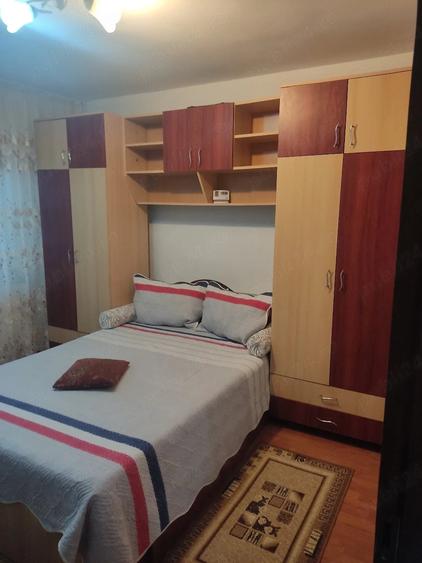 Vand Ap cu doua camere situat la parterul blocului C4 Micro 39C Gala?i - 5