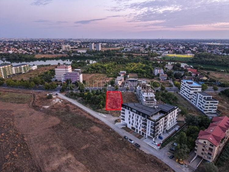 Teren Construcții intravilan de 1249 mp, în Sisești
