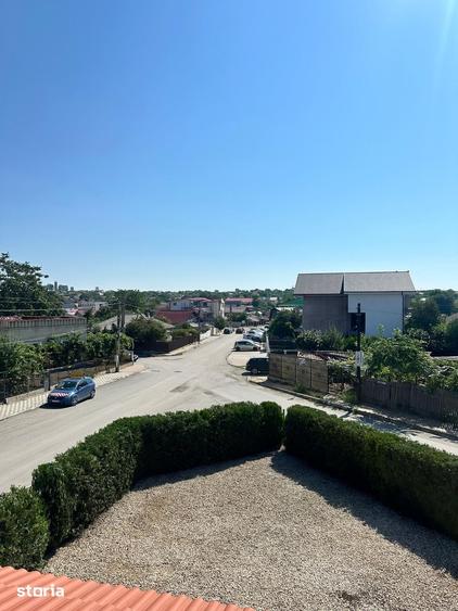 Casă cu 5 camere cu Teren 350 Mp în Tuzla