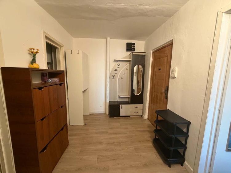 Apartament cu 2 camere decomandat în Exterior Vest