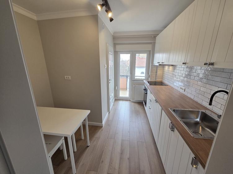 Apartament cu 2 camere decomandat în Ultracentral