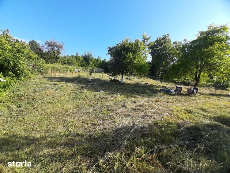Teren, 410 m2, - 11