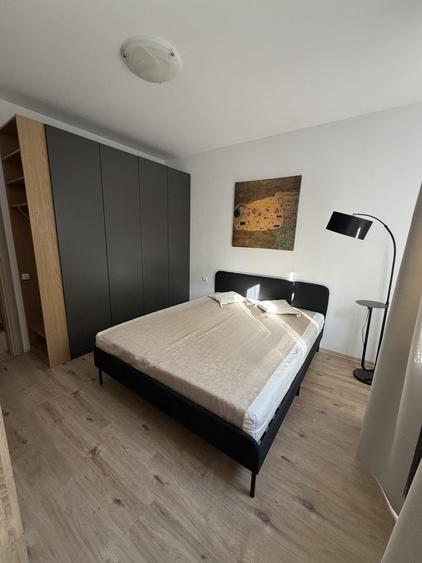 Apartament cu 2 camere decomandat în Băneasa