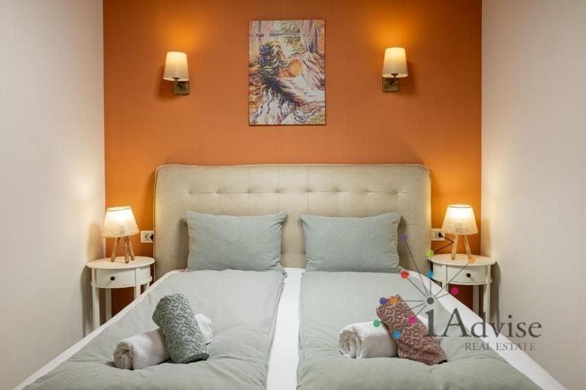Apartament cu 5 camere decomandat, mobilat în Centrul Istoric