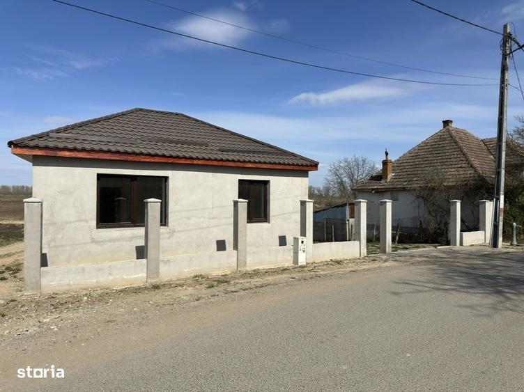 Casă cu 2 camere în Ambud