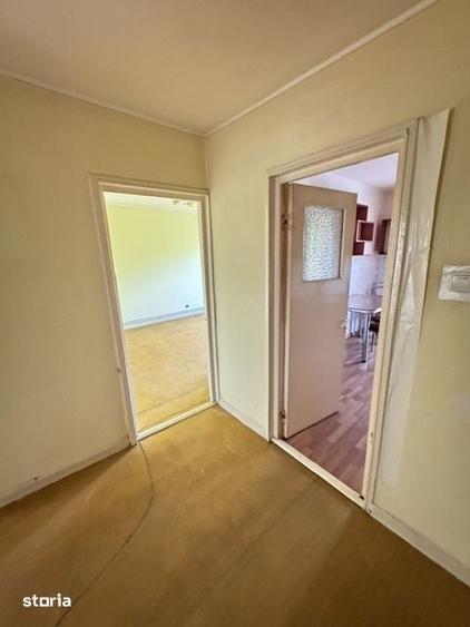 Apartament cu 3 camere decomandat în Mioriței