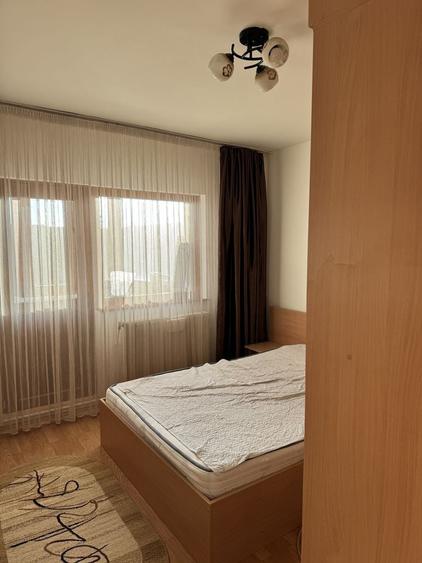 Apartament cu 3 camere decomandat în Mărăști