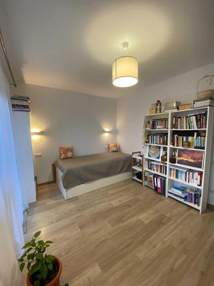 Apartament cu 3 camere decomandat în Florești