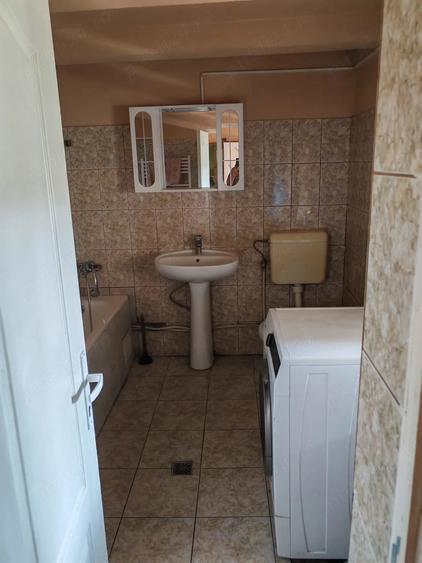 Casă cu 3 camere cu Teren 1200 Mp în Exterior Vest