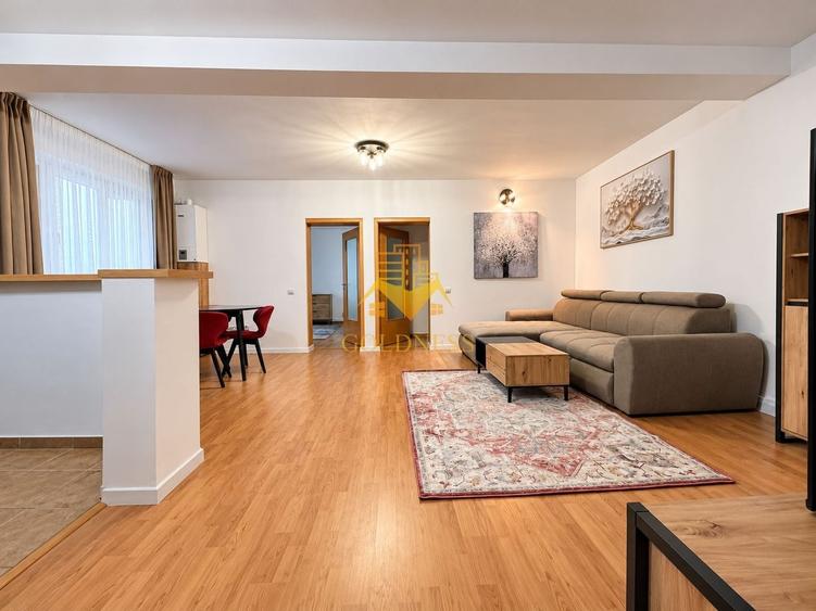 Apartament cu 2 camere semidecomandat, mobilat în Central