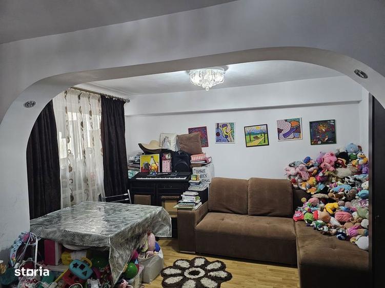 Apartament cu 2 camere semidecomandat în Mărăței