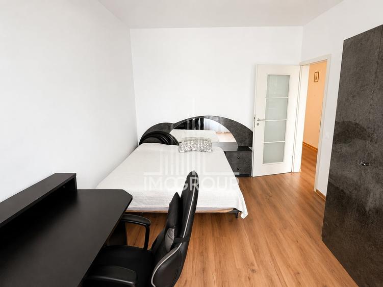 Apartament cu 3 camere decomandat, mobilat în Zorilor