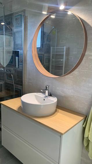 Apartament cu 3 camere semidecomandat în Florești