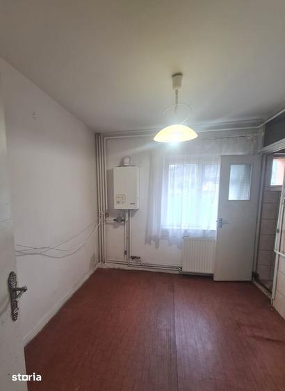 Apartament cu 2 camere semidecomandat în Dârste