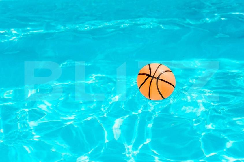 Casă individuală cu 6 camere cu Piscina în Valea Mănăstirii