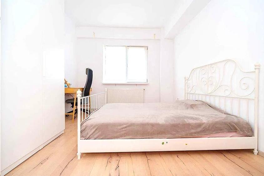 Apartament cu 3 camere decomandat, mobilat în Dobroești