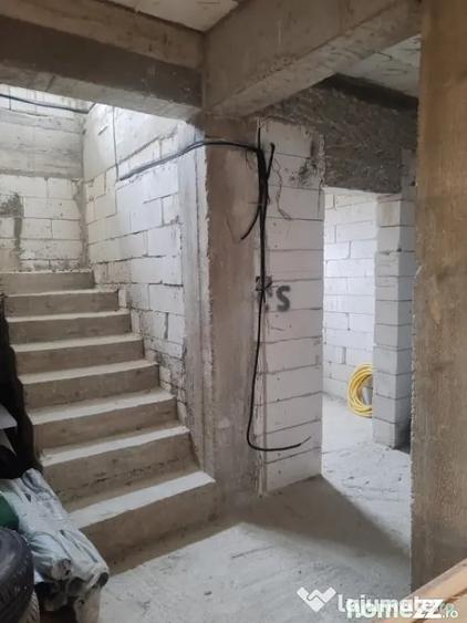 Casă cu 4 camere cu Teren 1380 Mp în Brazi