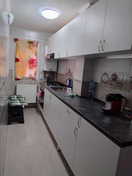 Apartament cu 2 camere decomandat în Rahova
