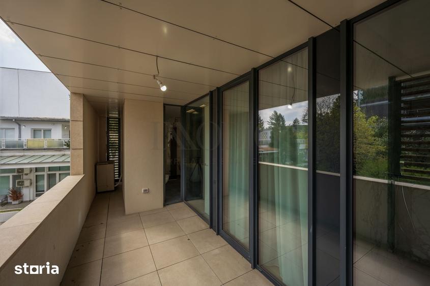 Apartament cu 4 camere în Aviatorilor