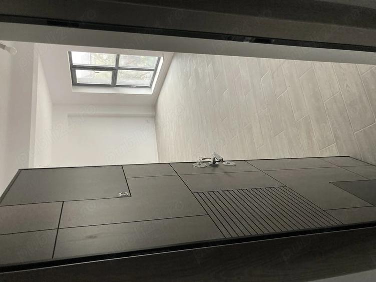 Apartament cu 2 camere decomandat în Văcăresti