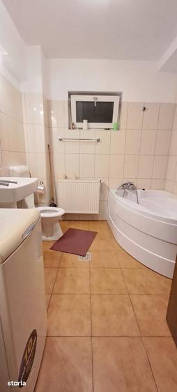 Spațiu comercial, de 180 mp, în Baicului