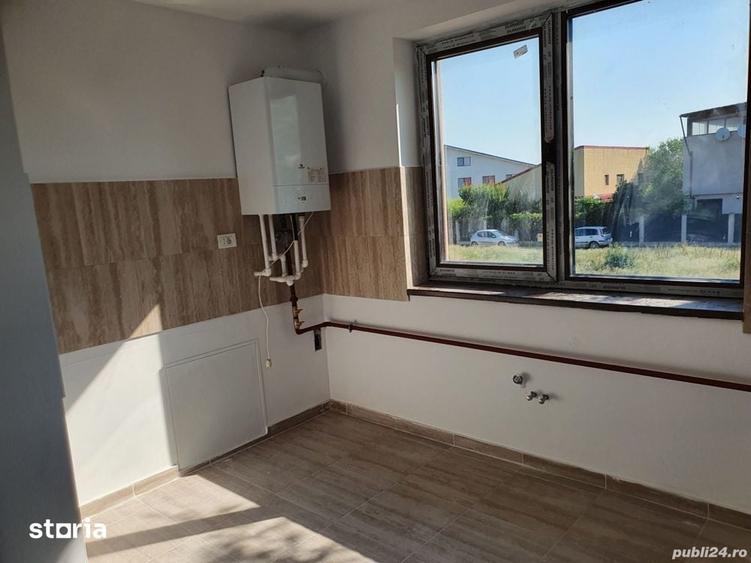 Casă cu 5 camere cu Teren 250 Mp în Central