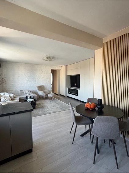 Apartament cu 2 camere decomandat în Giroc