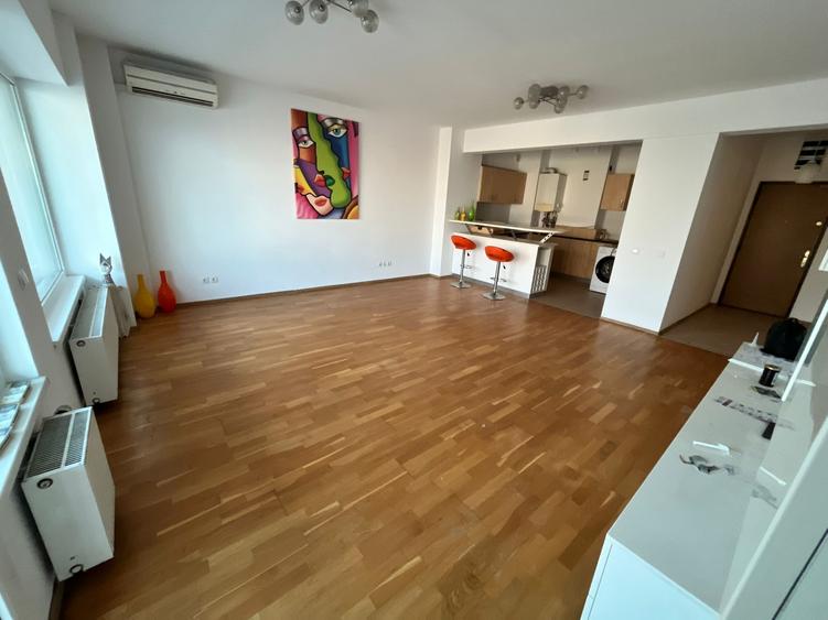 Apartament cu 3 camere decomandat în Dristor