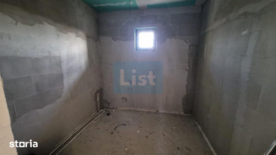 Casă cu 3 camere cu Teren 900 Mp în Coltău