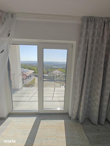 Casă cu 4 camere cu Teren 1027 Mp în Miroslava