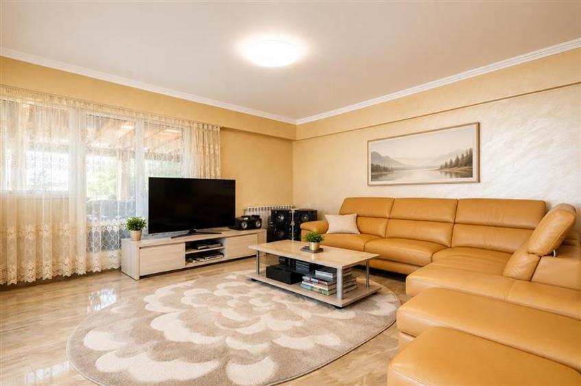 Casă individuală cu 5 camere cu Teren 450 Mp în Podu Oltului