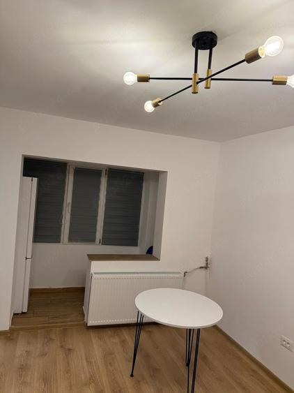 Garsonieră semidecomandată în Traian