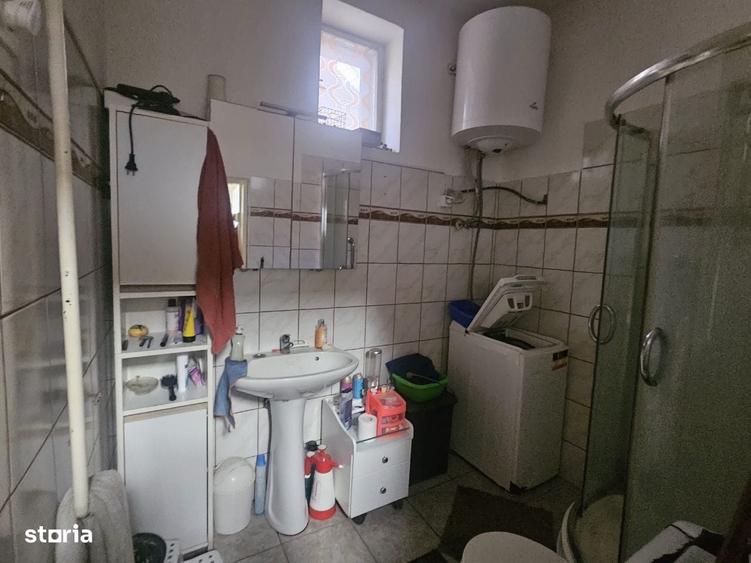Casă cu 3 camere în Borș