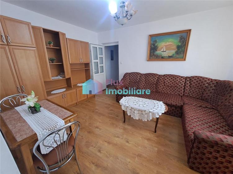 Apartament cu 2 camere nedecomandat în George Enescu