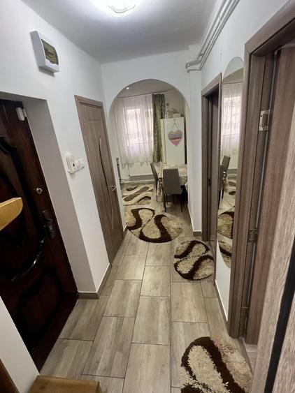 Apartament cu 2 camere decomandat în Exterior Vest