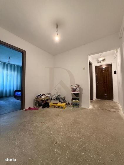 Apartament cu 3 camere decomandat în Hala Centrală