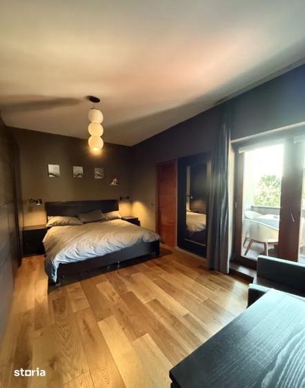 Apartament cu 4 camere decomandat în Central