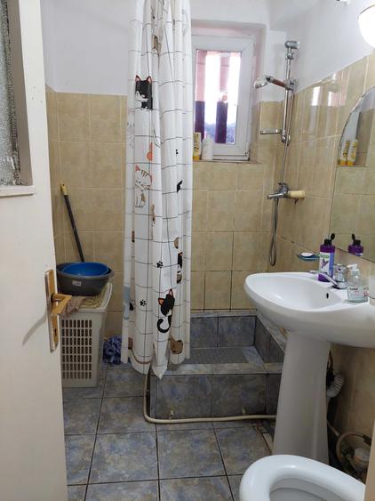 Apartament cu 2 camere semidecomandat în Petros