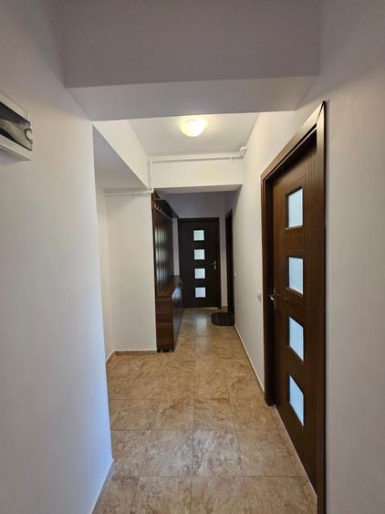 Apartament cu 2 camere decomandat în Metalurgiei