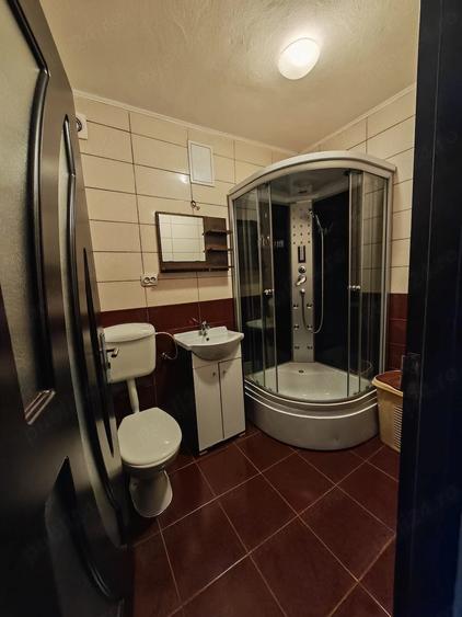 Garsonieră decomandată în Lipovei