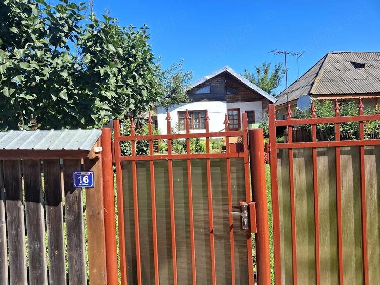 Casă cu Teren 1500 Mp în Secu