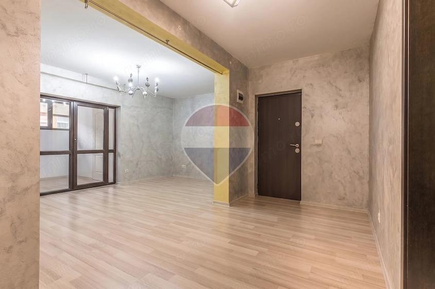 Apartament cu 3 camere, gradina proprie+loc de parcare- Str. Luminii - 9