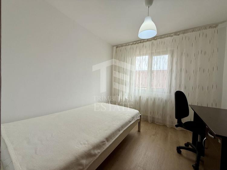 Apartament cu 3 camere decomandat, mobilat în Complex Studențesc